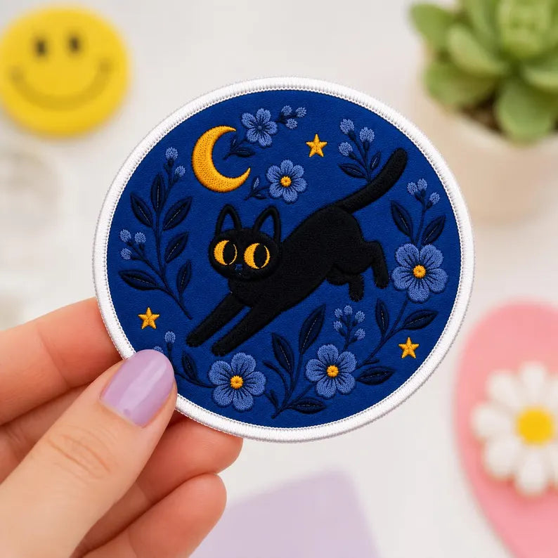 Starry Night Cat Patch, Black Cat Floral Embroidered Witchy Badge, Retro Iron On Celestial Patch, Gift for Cat Lovers, Friends DIY